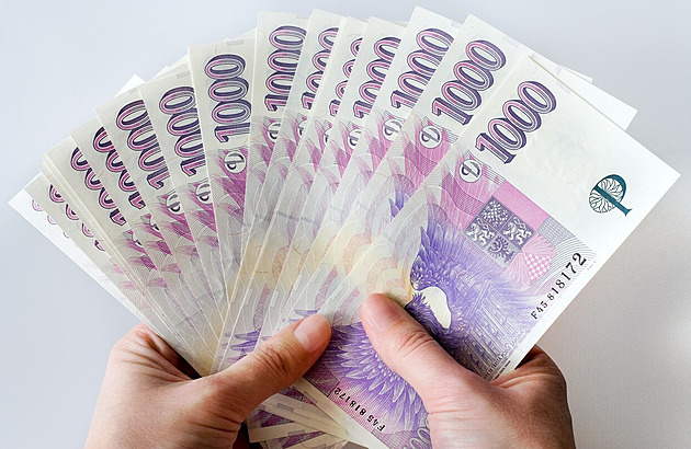Podvody za miliony. Gang vymáhal falešnou pohledávku, padělal faktury i soudní listiny