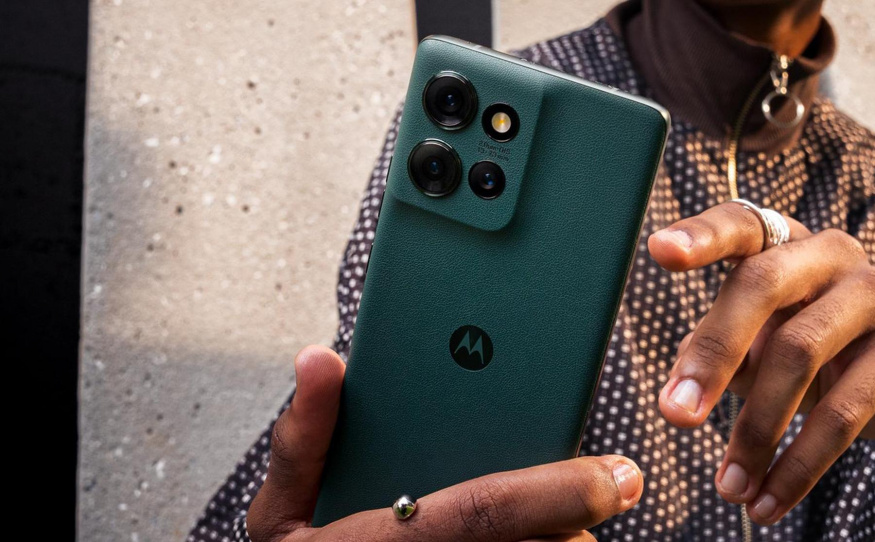 Oblíbená Motorola Edge 50 Fusion je teď rekordně levná. Vyjde vás jen na 4 990 Kč