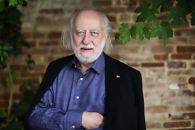 Nobelovu cenu za literaturu získal László Krasznahorkai, autor Satanského tanga