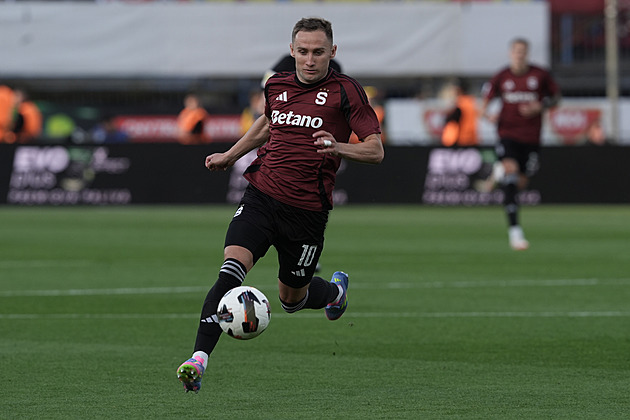 Jubilejní zápas neoslavil. Na tyhle balony čekám, ale musím dát gól, zlobil se Kuchta