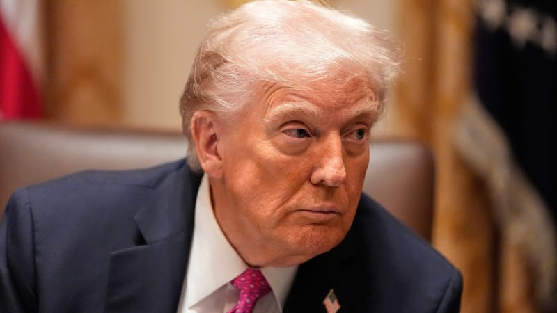 Zlom ve válce? Kyjev může útočit raketami na cíle hluboko v Rusku, píše WSJ. Trump to odmítl