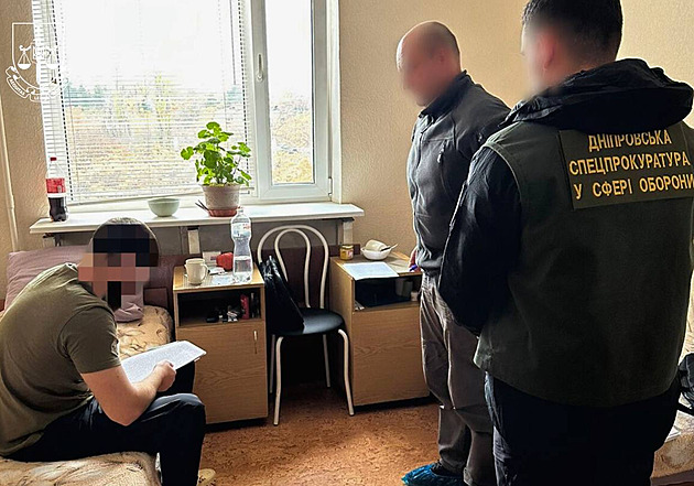 Ukrajinského velitele obvinili z pořádání slavnosti, na kterou zaútočili Rusové