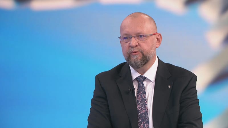 Díry v rozpočtu? Tahali to jak králíky z klobouku, obul se Bartošek do vznikající vlády