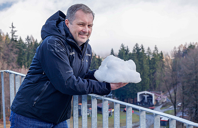 Hlavní sjezdovku musíme přesněžovat na 250 procent, prozrazuje šéf skiareálu na Ještědu