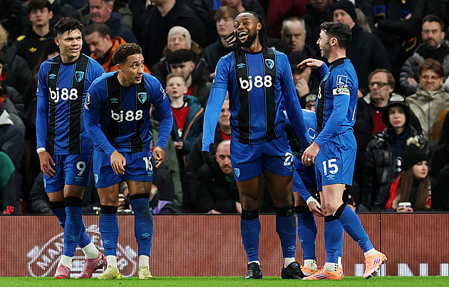 ONLINE: Přestřelka s Bournemouthem pokračuje, United v závěru ztrácejí vedení