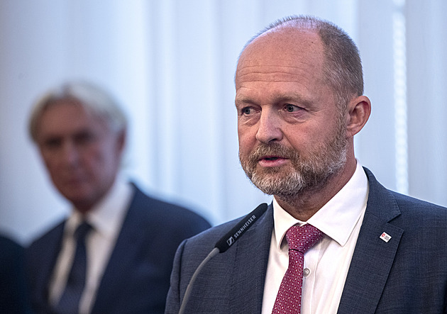 Vláda odvolala šéfa NSA Šebka. Ministr Šťastný chystá v úřadu důkladný audit