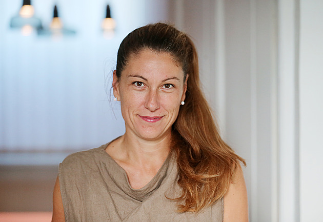 Decroix oznámila rozchod s manželem. Ztratili jsme se jeden druhému, napsala