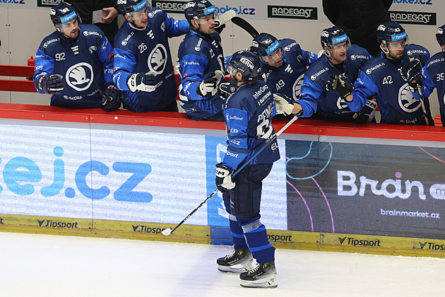 ONLINE: Jágr je zpět v sestavě. Třinec ztrácí s Plzní, vedoucí Sparta hraje v Litvínově