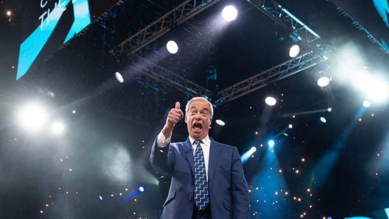 Šok v Británii? Dominance tradičních stran může po století skončit, zaskočila je známá tvář