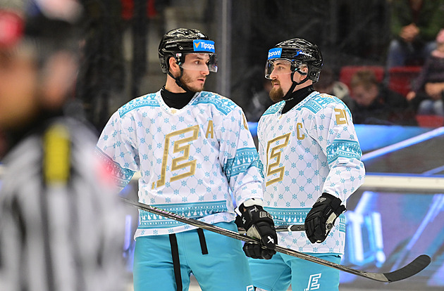 ONLINE: Vary hrají s Budějovicemi bez gólu. Dynamo hájí první místo, Kometa čelí Plzni