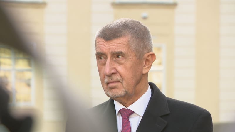 Trump volal Babišovi. Kromě politiky chtěl vyřídit i vzkaz od Melanie