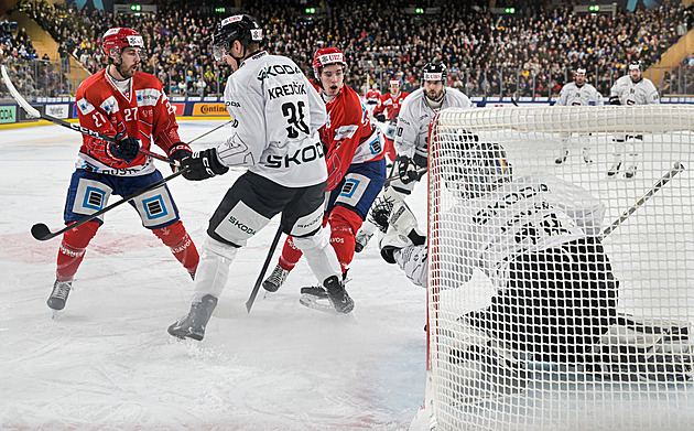 ONLINE: Sparta na Spengler Cupu hraje s Helsinkami, ty v závěru druhé části snižují