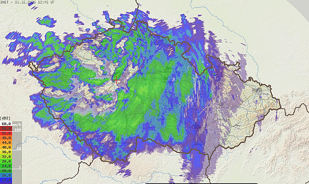 Na většině území Čech už sněží, na horách napadne až 15 cm