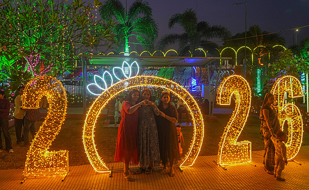 Svět vstupuje do roku 2026. Slaví už i Japonci a východní část Ruska
