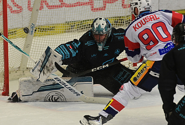 Pardubice poraženy, v prodloužení nestačily na Vary. Plzeň dala osm gólů