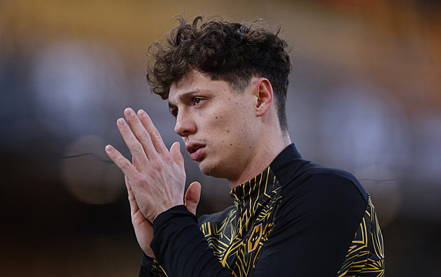 ONLINE: West Ham rychle ztrácí s Wolves, Aston Villa slaví. Večer jde do akce Arsenal