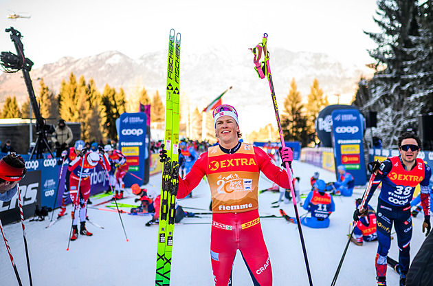 Klaebo má pátý triumf a nový rekord Tour de Ski, ženám opět vládla Digginsová