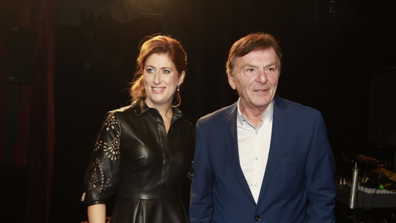 Modlím se, aby byl v pořádku. Manželka Pavla Trávníčka po náročné operaci promluvila