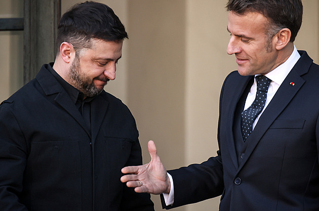 V Paříži se opět sešla koalice ochotných. Macron přivítal i Babiše