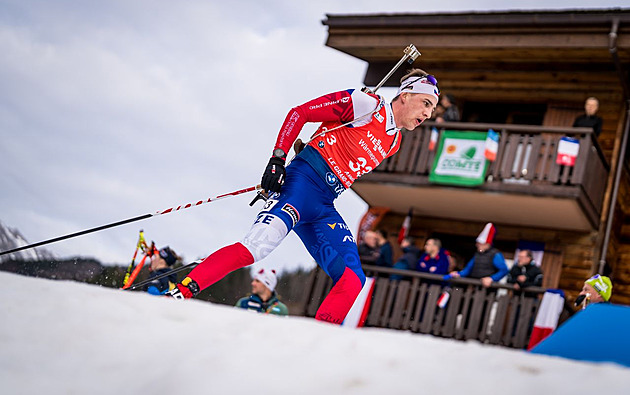 Biatlon ONLINE: Muži zabojují ve sprintu, předvede se i pětice Čechů