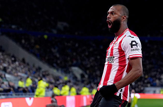 Zedník stíhá Haalanda a okouzluje Anglii. Splní si kanonýr Thiago brazilský sen?