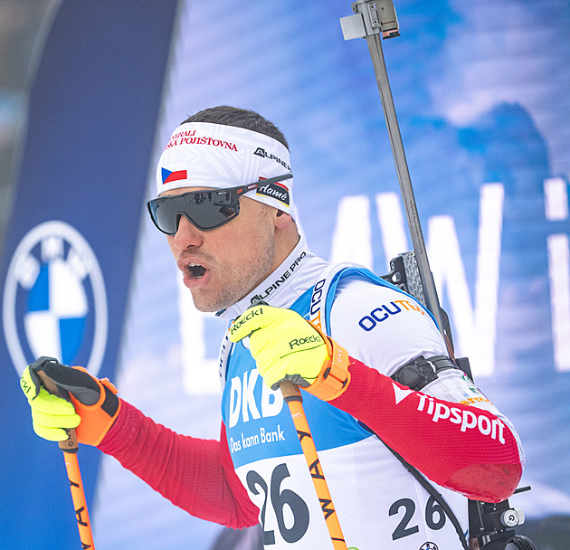 Biatlon ONLINE: Čtyři Češi ve stíhačce, Krčmář poprvé chybuje, Hornig se posouvá