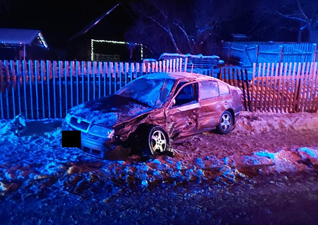 Náklaďák vjel náhle do protisměru, při střetu s dalšími vozy se zranilo pět lidí