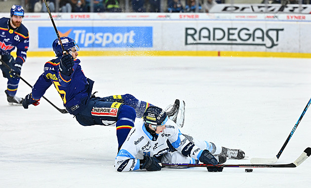 ONLINE: Motor snížil v Liberci, Hradec hraje s Boleslaví bez gólu. Sparta hostí Litvínov