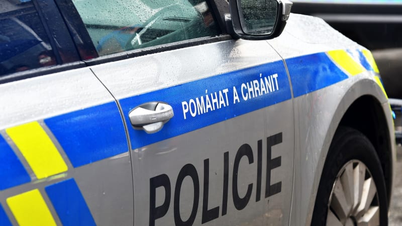 Tragická dopravní nehoda u Znojma: O život přišel motorkář, srazil se s autem