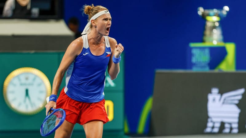 Nosková s Bouzkovou poslaly Češky do semifinále Poháru Billie Jean Kingové. Britky neměly nárok