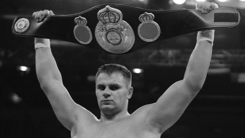 Náhlá smrt boxerské hvězdy: Bojcovovi přezdívali ruský Tyson. Kariéru mu zničila vážná nehoda